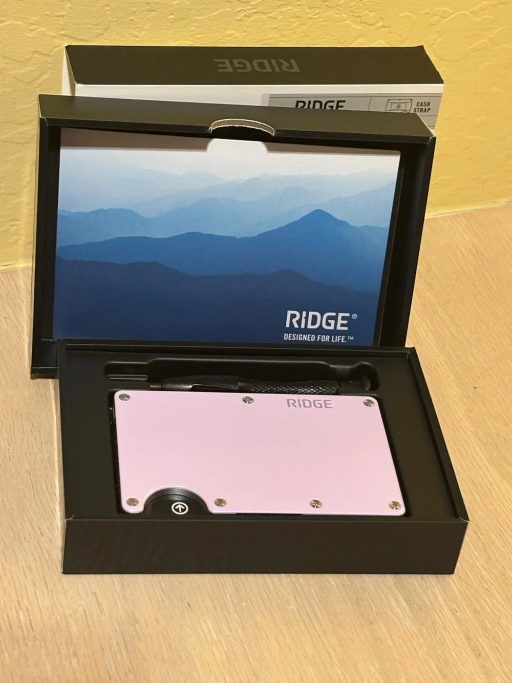 Ridge Wallet - Lavender Cash Strap